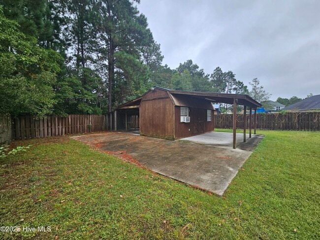 Building Photo - 109 Penquin Pl