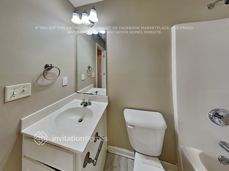 Building Photo - 2069 Reserve Pkwy