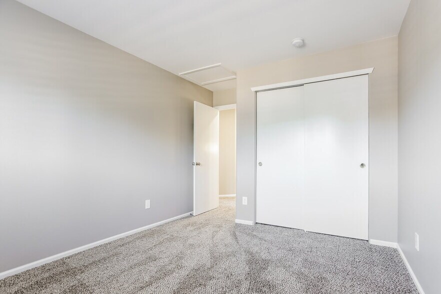 Building Photo - 16521 Bluebonnet Dr