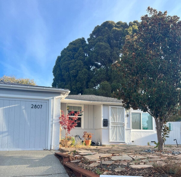 Primary Photo - 2807 Ruff Ave