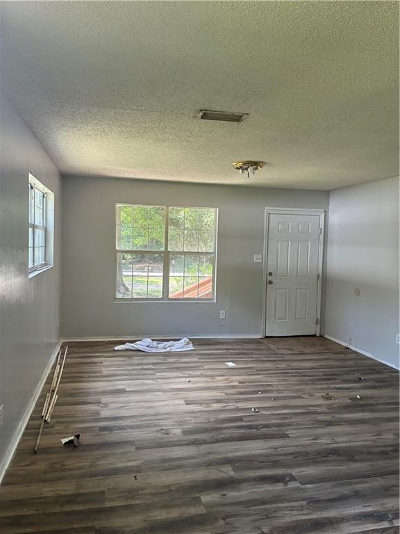 Building Photo - 1337 Stewart Rd