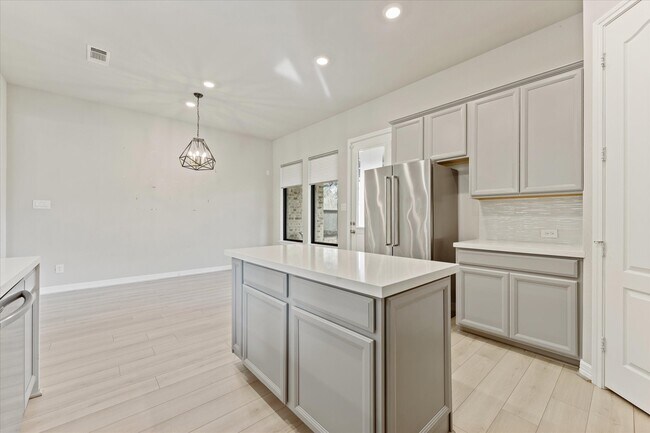 Building Photo - 32067 August Woods Wy