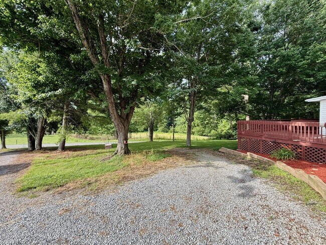 Building Photo - 6710 Cedar Creek Rd