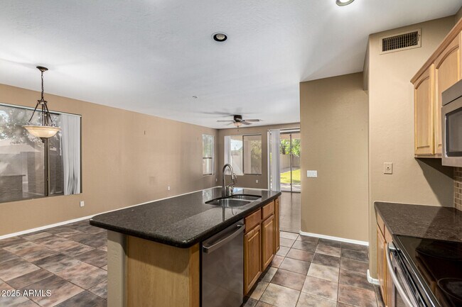 Building Photo - 1715 W Morelos St