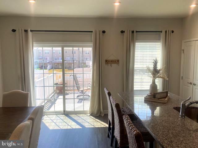 Building Photo - 304 Pinnacle Pl