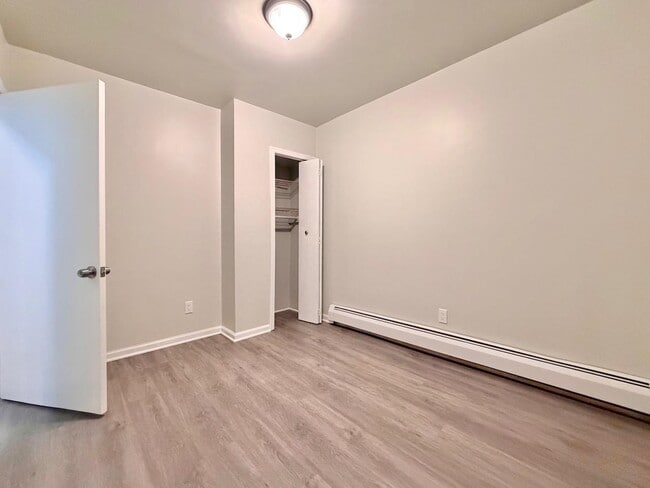 Building Photo - 311 5th St