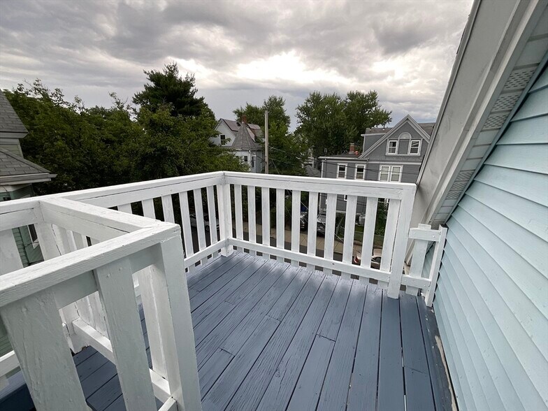 Building Photo - 97 Morrison Ave