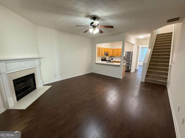 Building Photo - 2729 Heathrow Dr