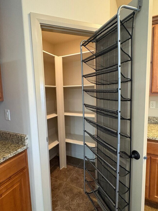 Building Photo - Beautiful Home In Hurricane