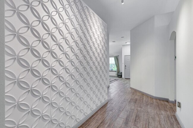 Building Photo - ***APPLICATION CURRENTLY UNDER REVIEW***Ga...