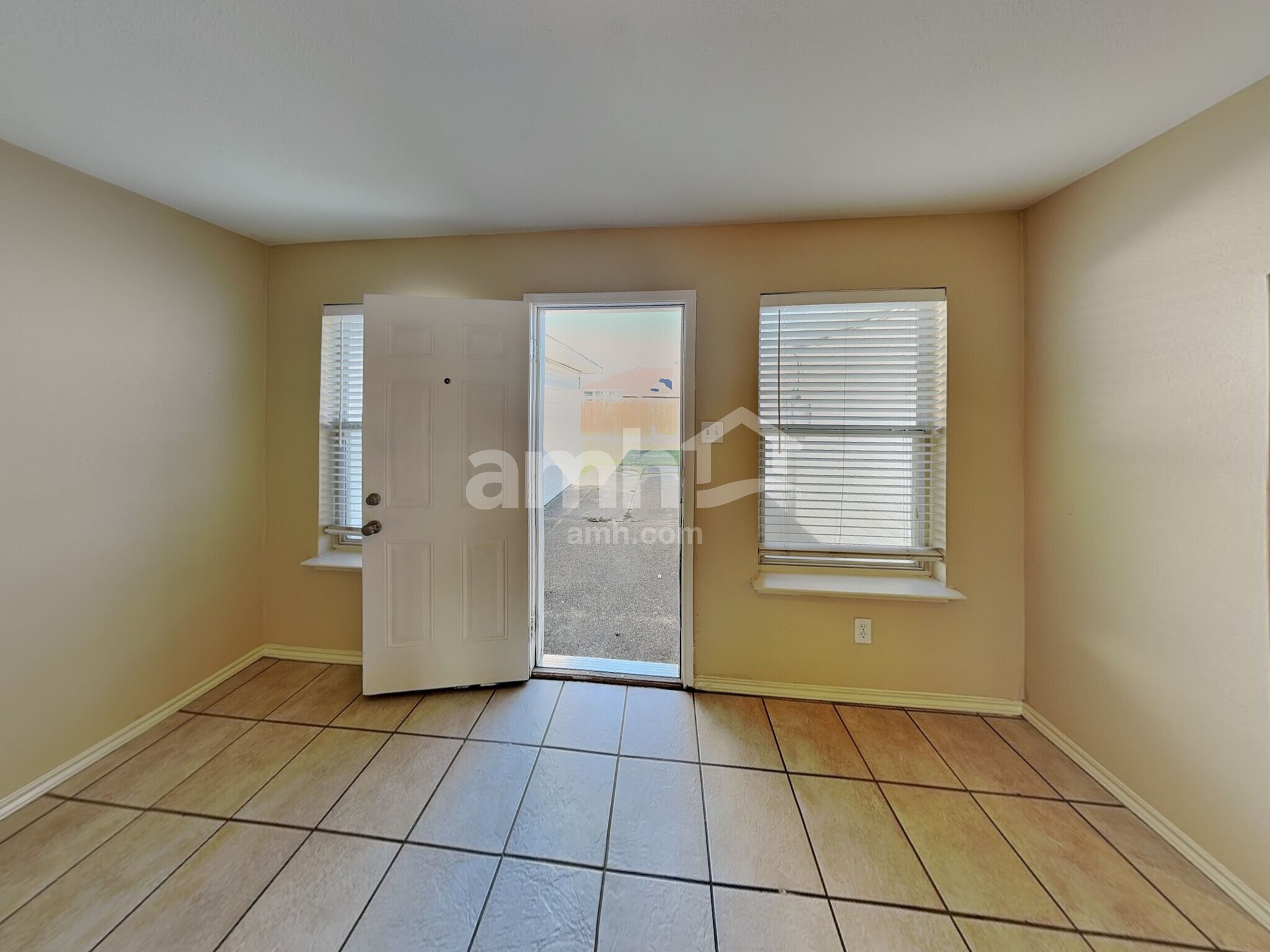 Building Photo - 1107 Wayne Ave