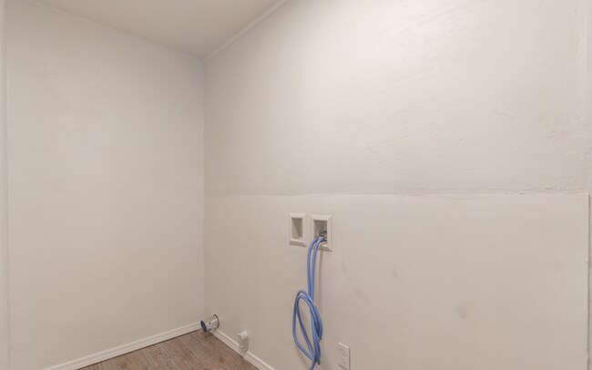 Building Photo - Newly remodeled four bedroom home