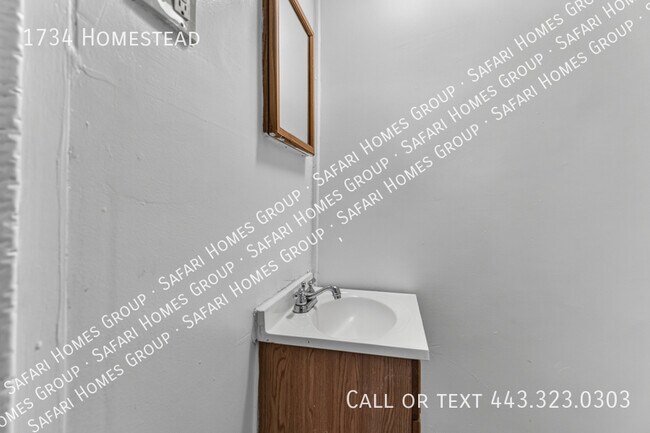 Building Photo - 1734 Homestead-
