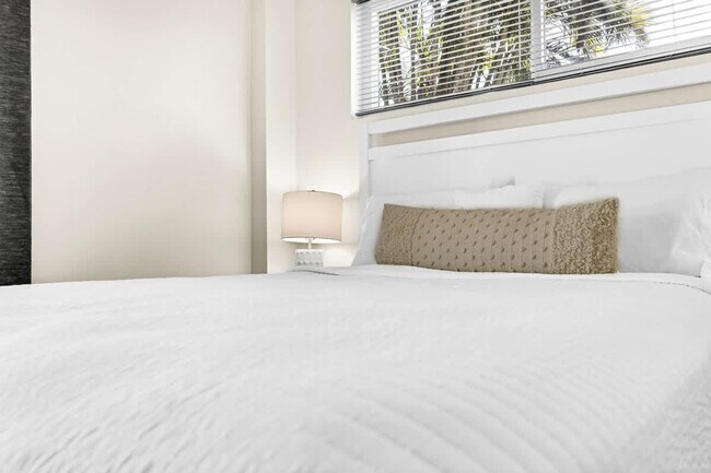 Building Photo - 3624 SW 22nd St