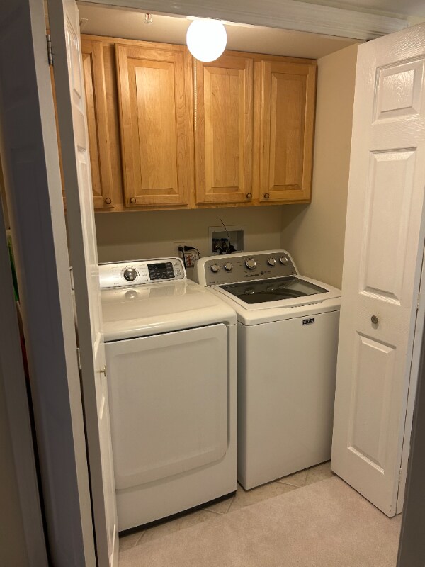 Building Photo - 650 S River Rd