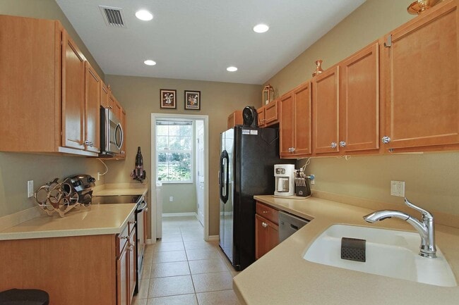 Building Photo - 3756 82nd Ave Cir E