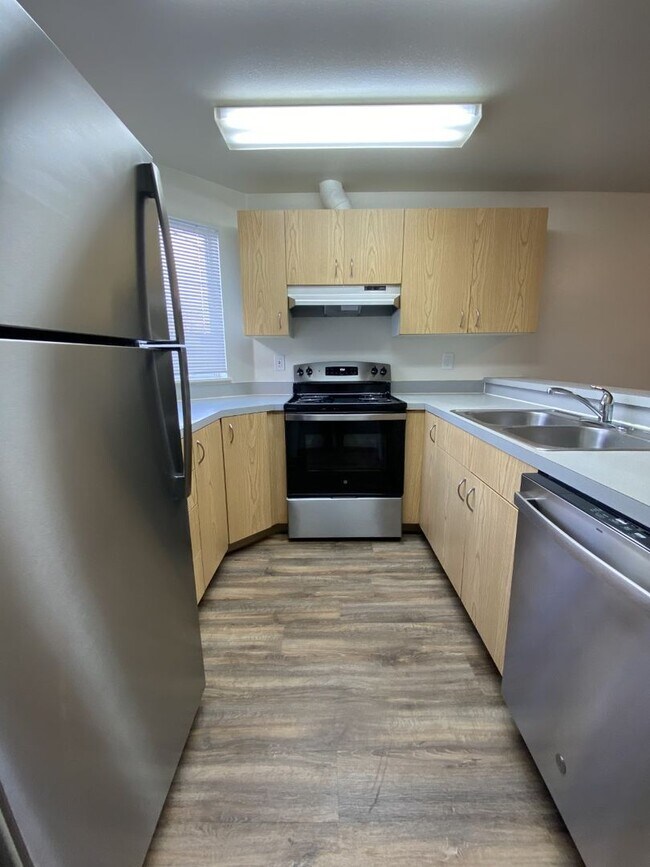 Interior Photo - Raymond Street Apartments