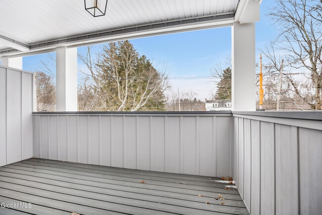 Building Photo - 103 E High St