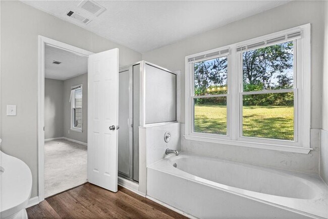 Building Photo - 1194 Meadow Oaks Dr NW