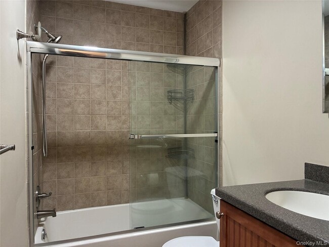 Building Photo - 24 Alice Ct