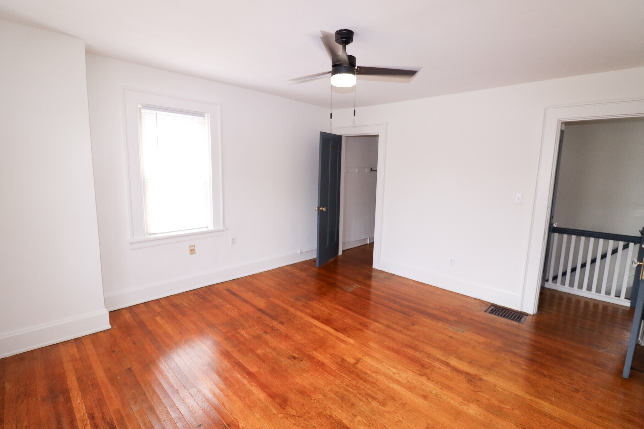 Building Photo - 2631 Bellevue Ave