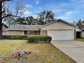 Building Photo - 22711 Elsinore Dr