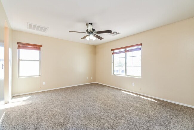 Building Photo - 2547 E Megan St