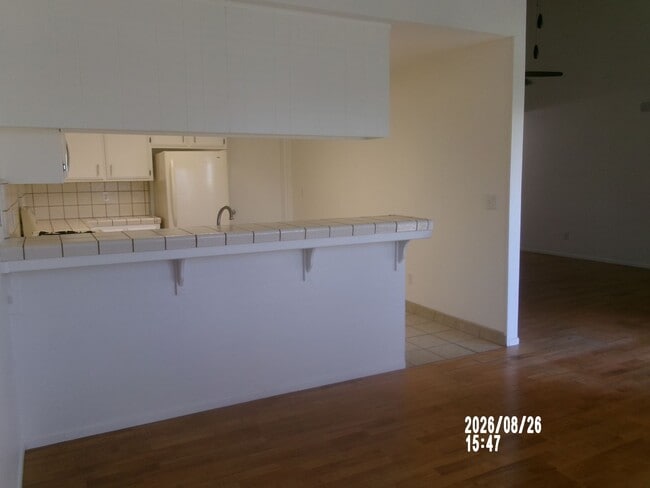 Building Photo - 1000 Olive Dr