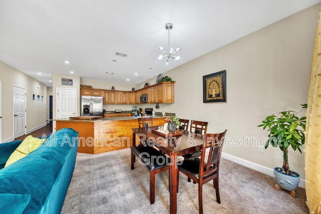Building Photo - 511 Arbor Lake Dr
