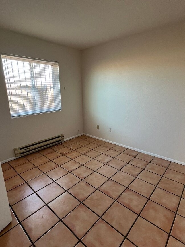 Building Photo - 938 N Belvedere Ave