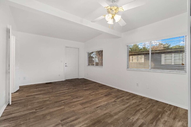 Building Photo - 2BR/2BA Manufactured Home in The Villages