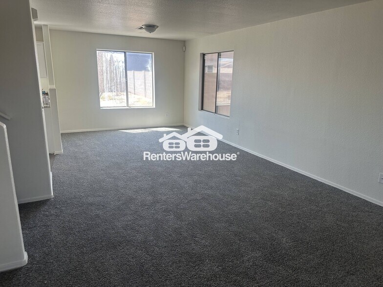 Building Photo - 16237 W Monroe St