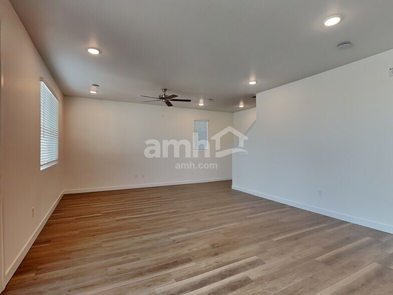 Building Photo - 4511 S 97th Dr