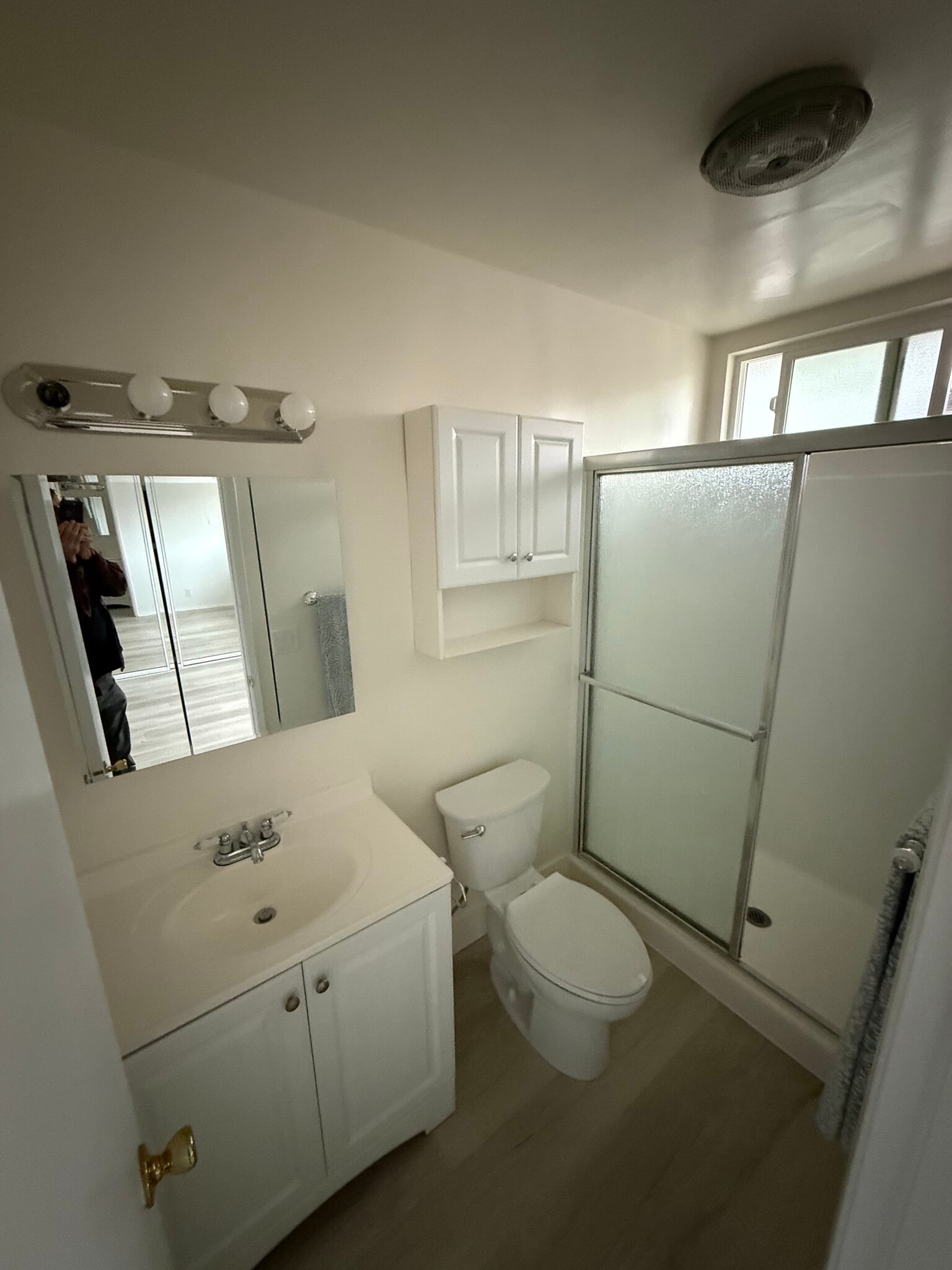 Building Photo - 927 W 19th St