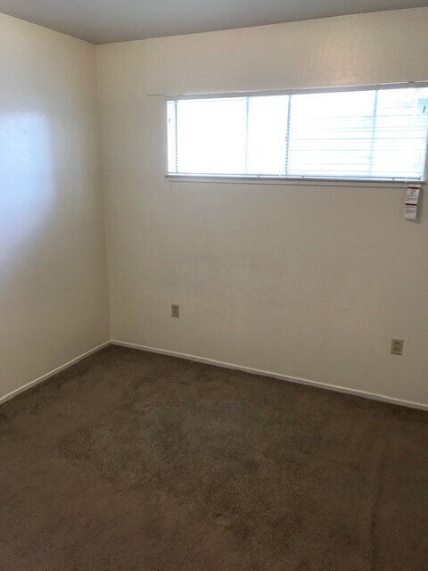 Building Photo - COMING SOON-This is a great 1-bdr right in the heart of Berkeley