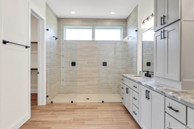 Building Photo - 305 Fire Dance