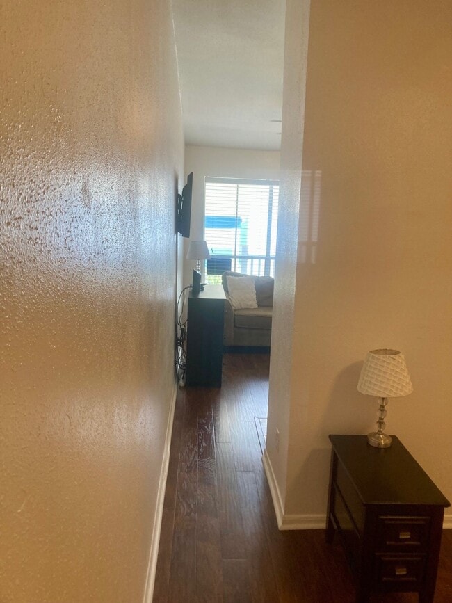 Building Photo - 3506 Cove View Blvd