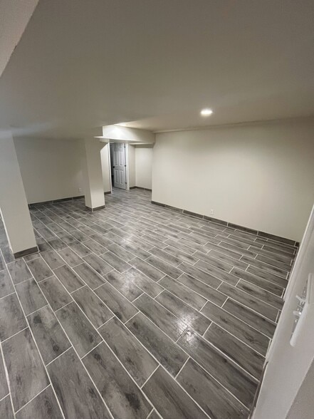 Building Photo - 1617 Somerset Shire Dr