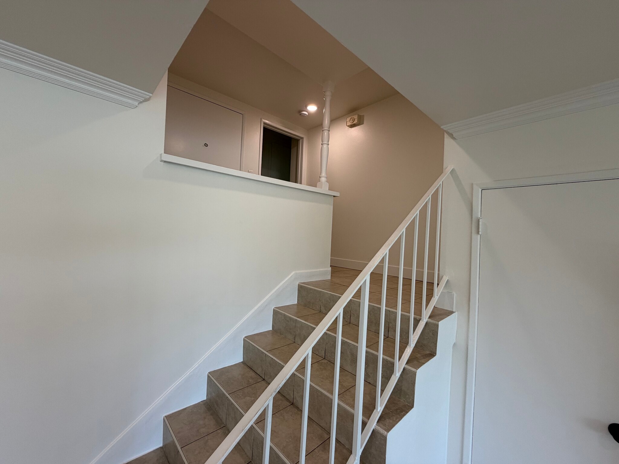 Building Photo - 851 Reeves Pl