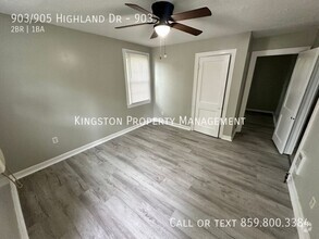 Building Photo - Adorable 2 Bedroom 1 Bathroom Now Availabl...