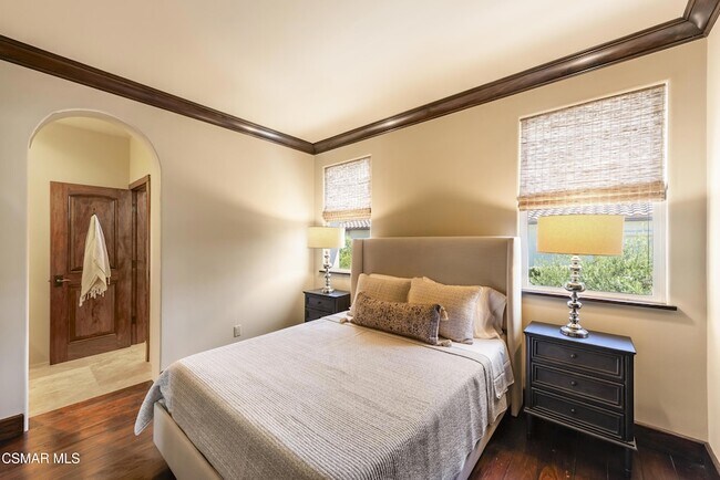 Building Photo - 4372 Via Juanita