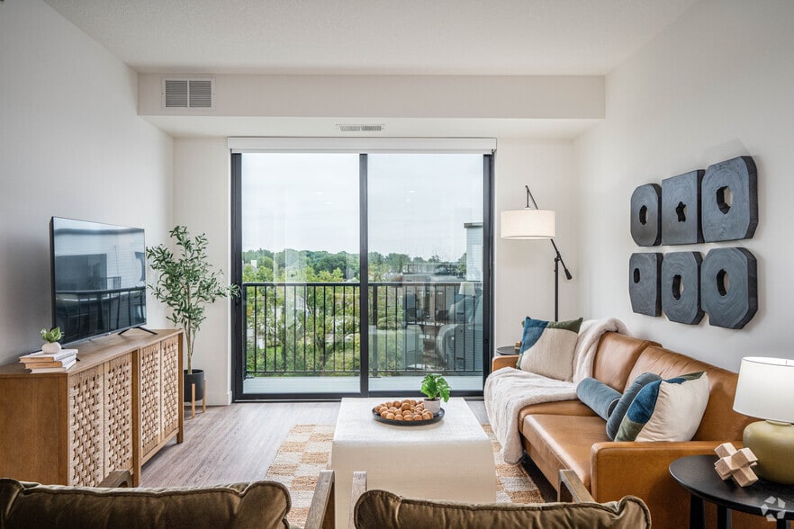 Odin - 1BR, 1BA - 780SF - Living Room - Vale