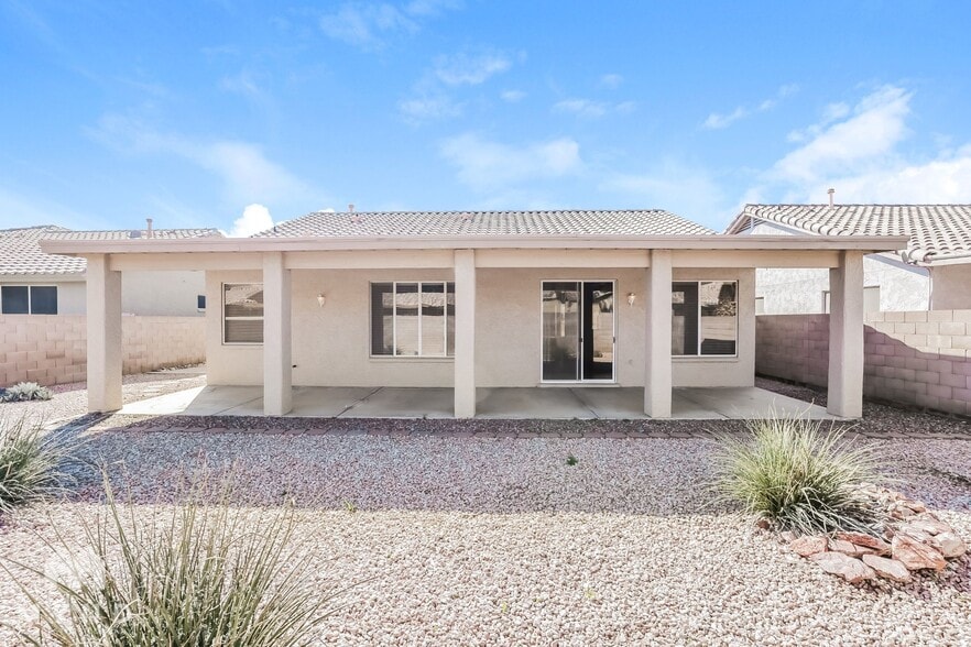 Building Photo - 4126 W Monona Dr