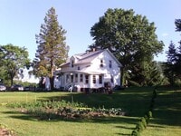 Building Photo - 435 Brown St