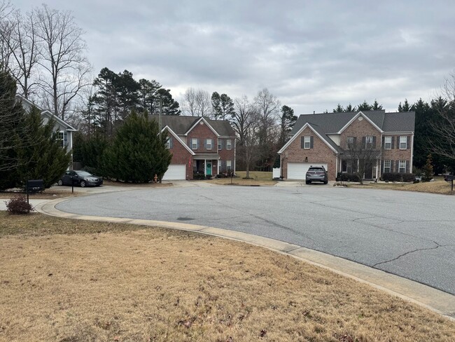 Building Photo - 4BR 2.5BA Home in Winston Salem