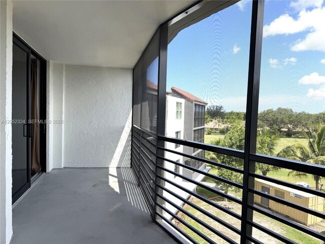 Building Photo - 3800 N Hills Dr
