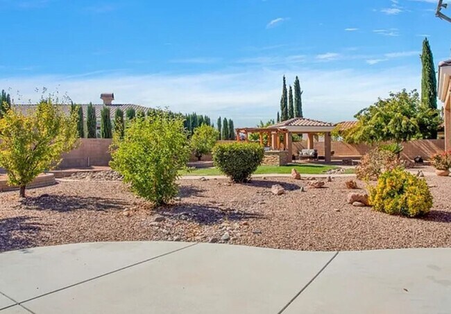 Building Photo - Luxury Home at Stonebrook Estates- Gated C...