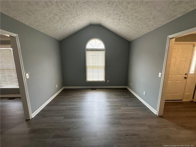Building Photo - 3521 Harrisburg Dr