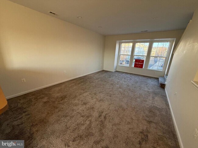 Building Photo - 22976 Fontwell Square