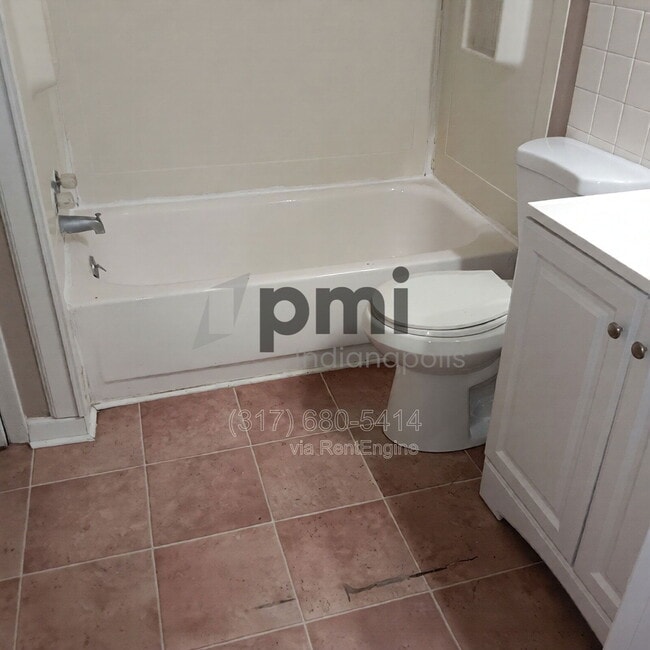 Building Photo - 2218 N Edmondson Ave